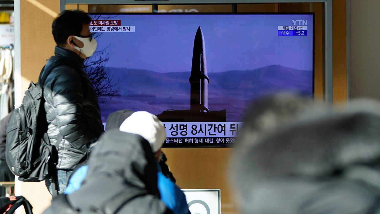 북한, 올해 네 번째 발사에서 미사일 2발 발사
