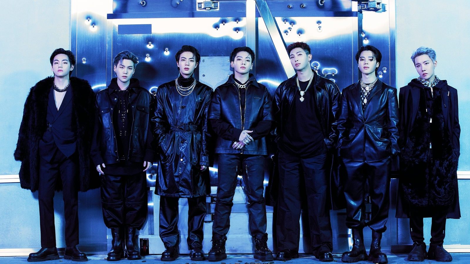 방탄소년단(BTS)이 2년 만에 프루프 활동을 위해 국내 음악방송에 복귀한다.