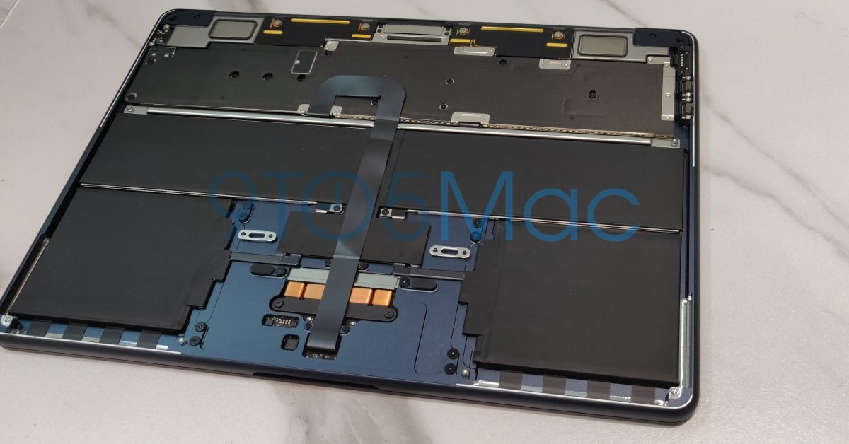 독점: 새로운 M2 MacBook Air의 내부 구성 요소는 다음과 같습니다.