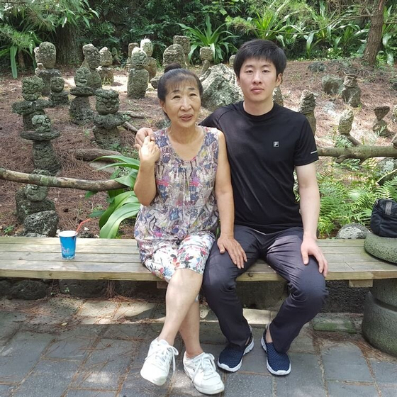 Korean YouTubers behind the channel A Loving Couple, known for their 37-year age difference, officially became husband and wife. [LOVING COUPLE]