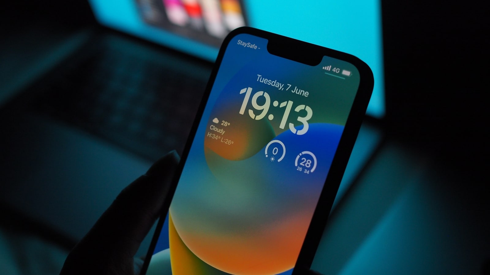 iPhone에 표시되는 내용을 제어하세요. iOS 17을 통해 민감한 콘텐츠 경고를 켜는 방법 알아보기