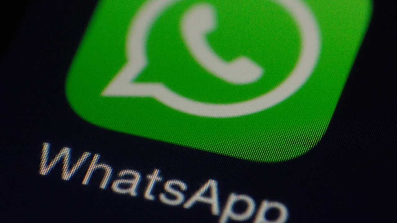 WhatsApp에서는 곧 사용자가 채팅을 빠르게 잠글 수 있게 될 예정입니다.