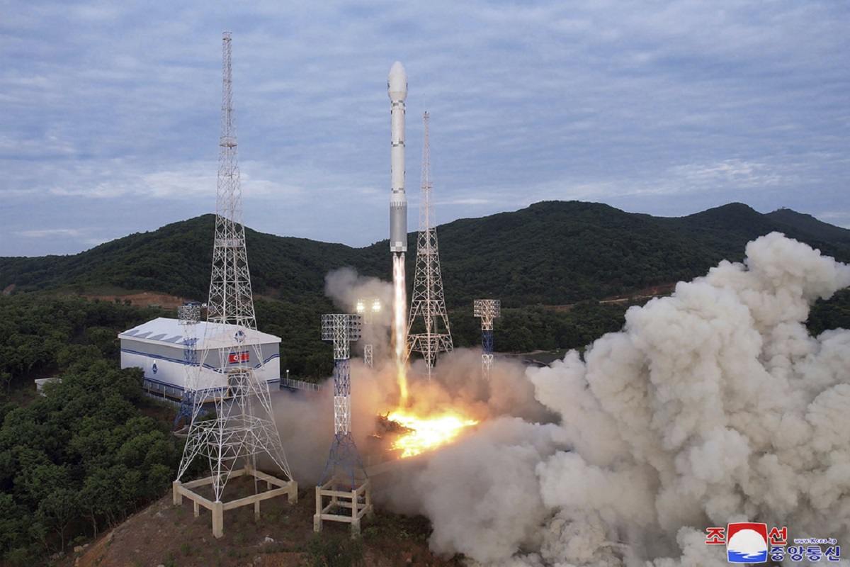 한국은 북한의 향상된 위성 발사 기술에 대해 우려하고 있습니다.