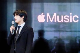 Star pianist Yunchan Lim speaks during a press conference celebrating the Korean launch of Apple Music Classical at the Apple Myeongdong flagship store in central Seoul on Monday. [APPLE]