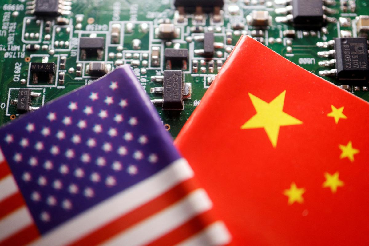 한국 기업, 중국에 미국산 칩 장비 공급 무기한 면제