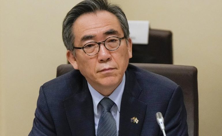 한국은 호주, 미국, 영국과 군사 기술을 공유하기 위해 동맹에 가입하는 것을 고려하고 있습니다.