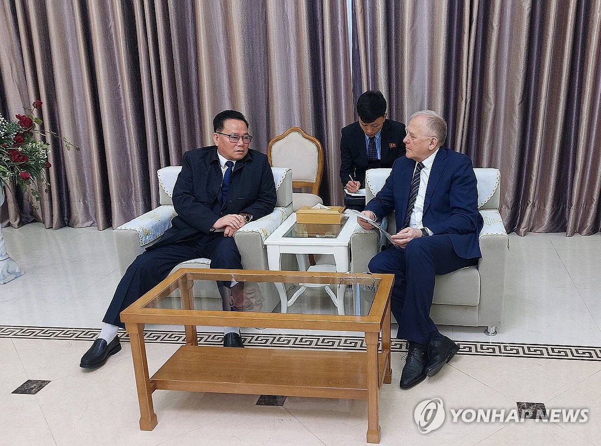 북 과학기술 대표단, 러시아로 출국