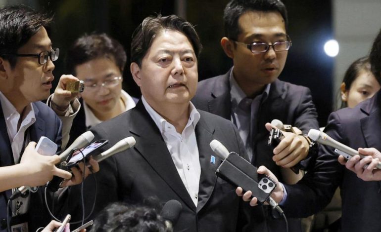 두 번째 정찰위성을 탑재한 북한 미사일이 발사 직후 폭발했다.